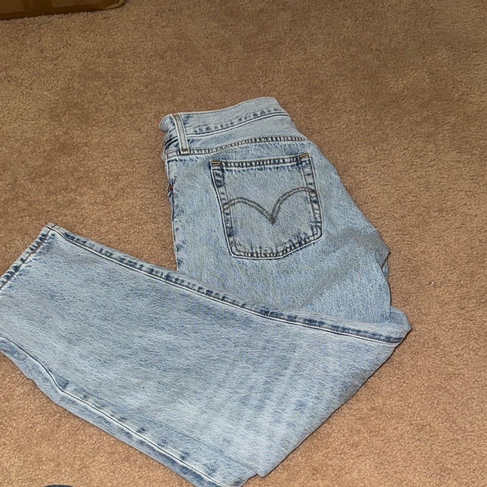 Levi’s Light Blue Denim Jeans